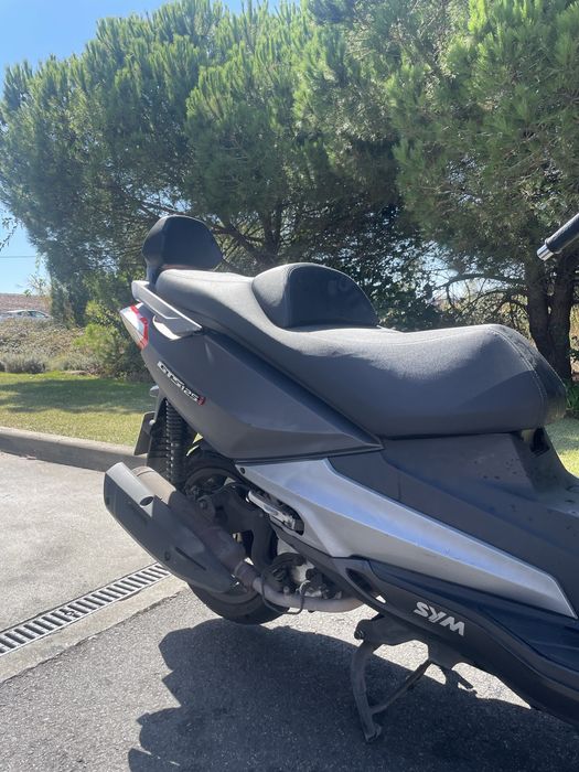 Scooter Sym GTS 125i