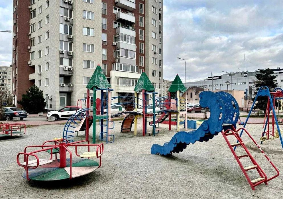 Оренда квартири, вул. Героїв полку Азов, Оболонський р-н, Оболонь