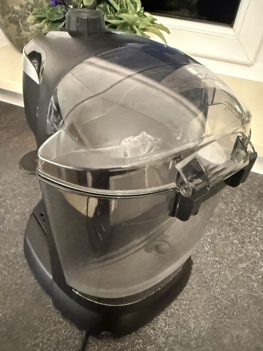 Ekspres kolbowy DeLonghi ECC 221.B