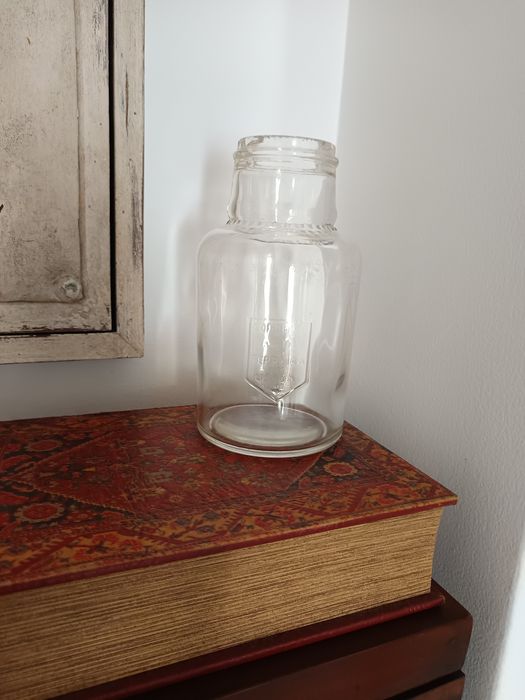 Frasco  vidro,de colleccao Cordeiro Santos & Ferreira Lda, Lisboa "