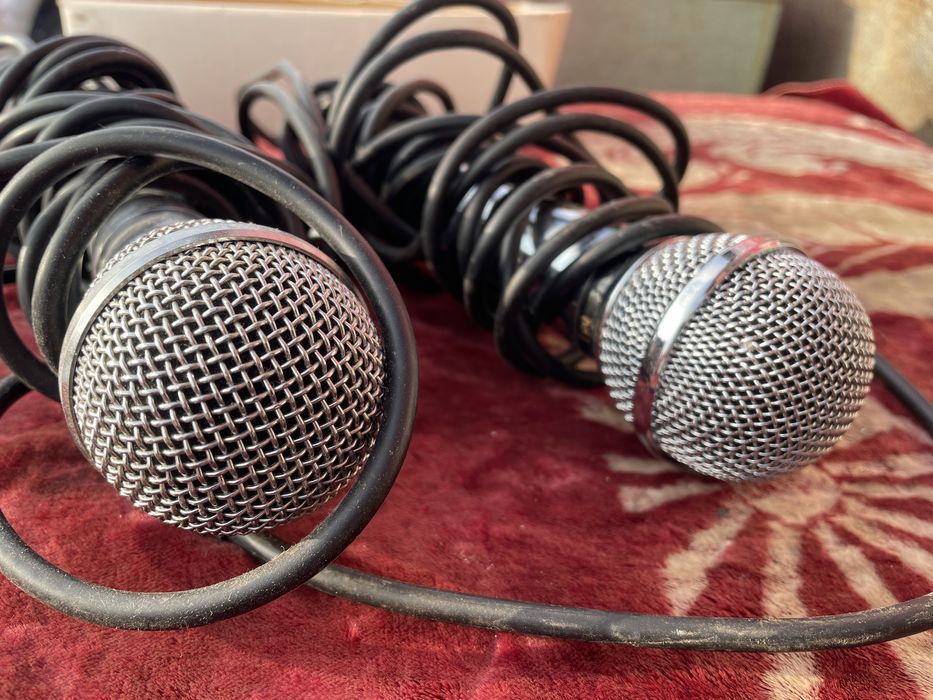 Микрофон LG проводной