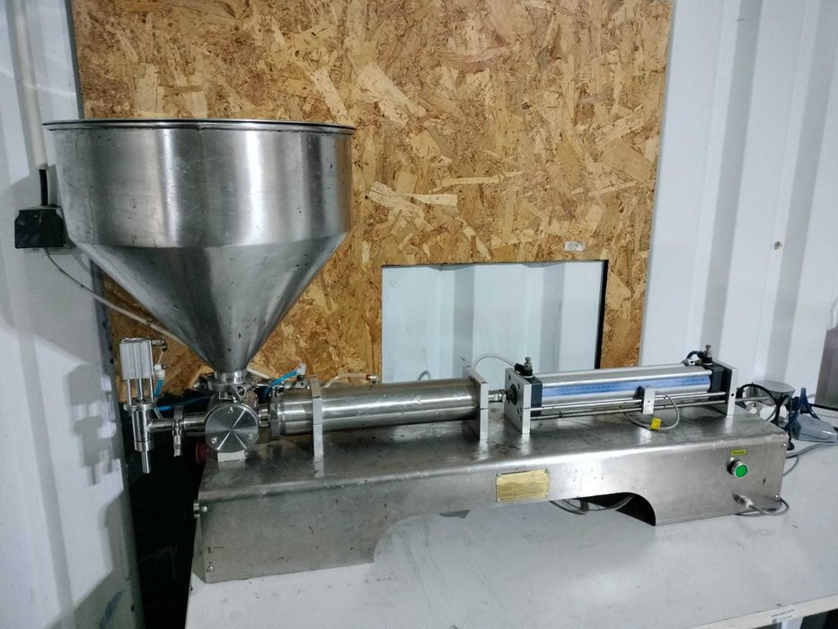 Máquina de enchimento com compressor