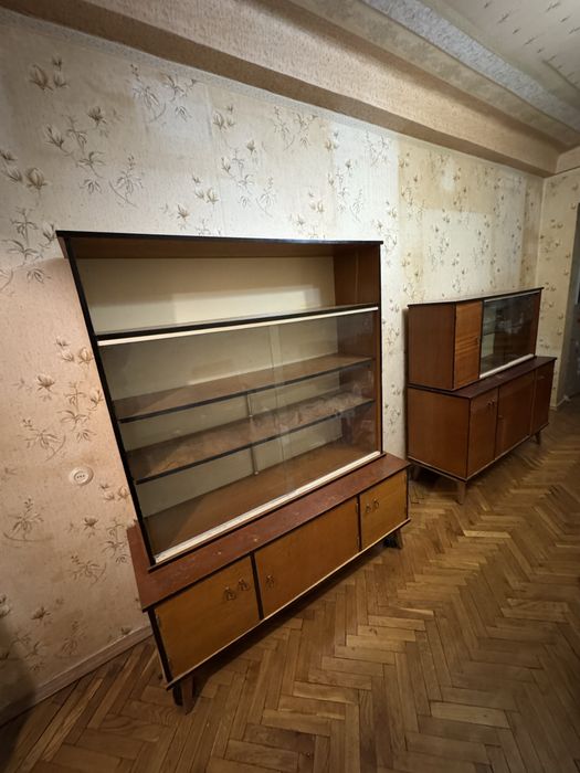 Шкаф натуральное дерево , ссср