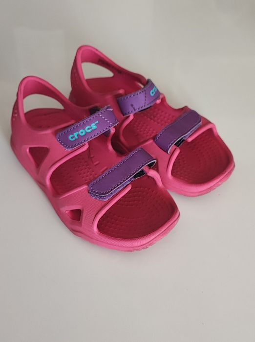 Crocs  sandália.
