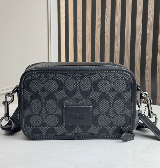 Чоловіча сумка крос-боді Coach Signature Canvas Camera Bag (Чорна/Темно-сіра)