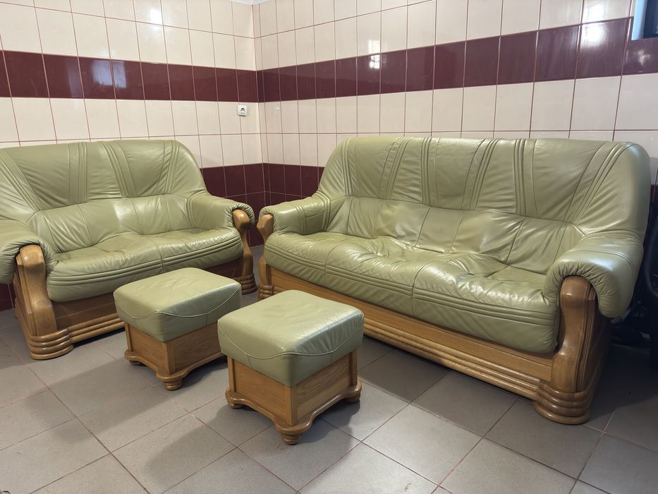 Ekskluzywny dębowy komplet wypoczynkowy: skóra naturalna i lite drewno