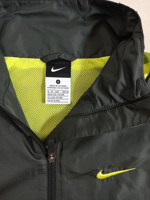 Kurtka wiatrówka Nike 140-146