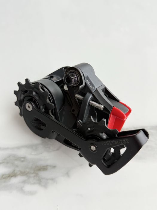 Група Sram Force AXS D1 12sp.