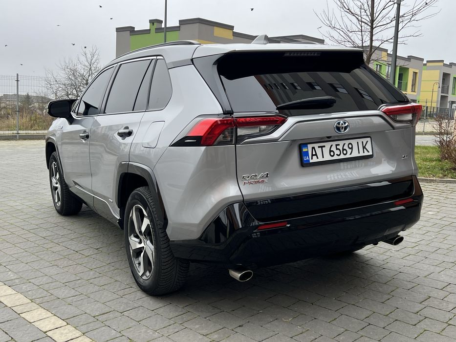 Toyota RAV4 PLUG-IN HYBRID авто продаж