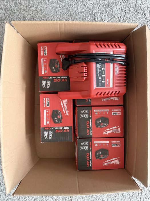 Milwaukee baterii Ladowarka M28 5.0 AH