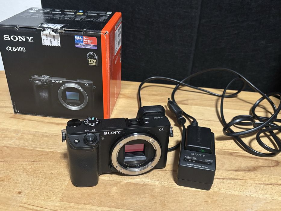 Sony A6400 BODY niski przebieg zestaw