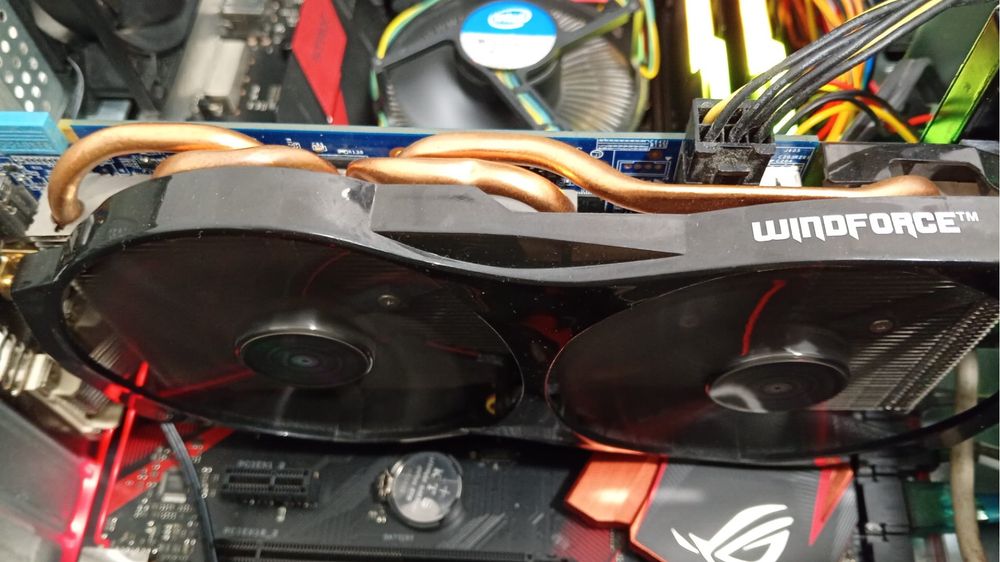 Placa gráfica Nvidia GTX 660 2Gb GDDR5