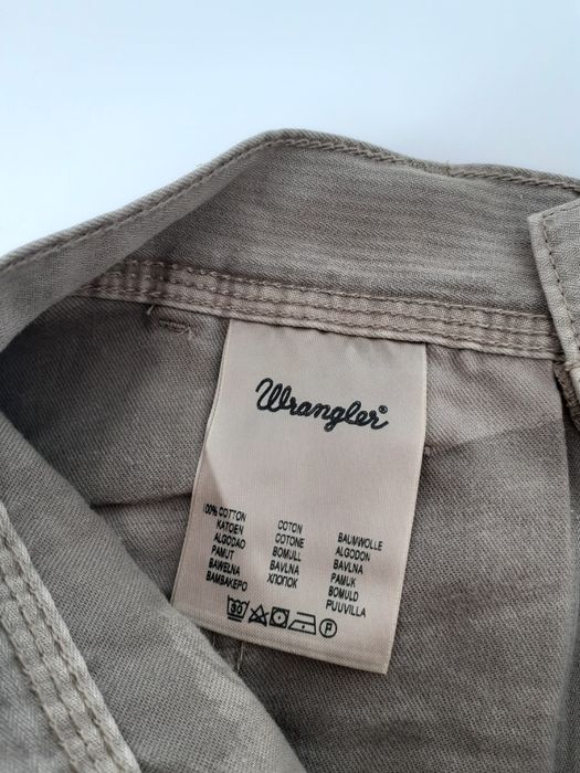 Bawełniane spodenki cargo Wrangler