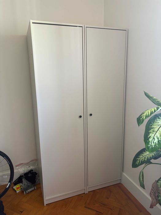 2 Armários de Arrumação IKEA – Venda Rápida por Mudança
