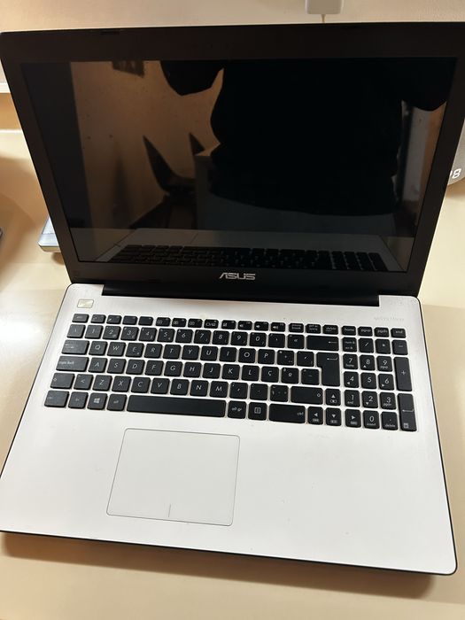 Portátil azus branco