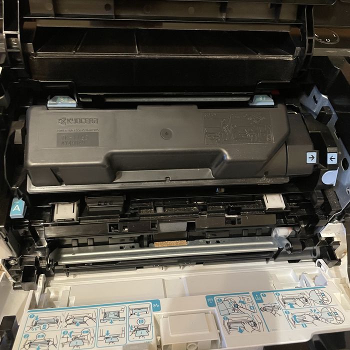 Принтер Kyocera M2040dn ідеал!