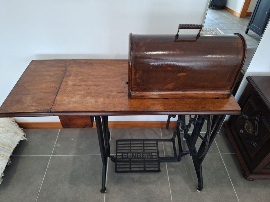 Vendo Máquina costura Singer para decoração