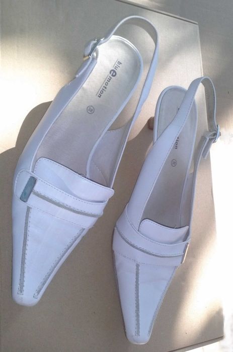 Обувь женская Летние кожаные белые босоножки размер 38