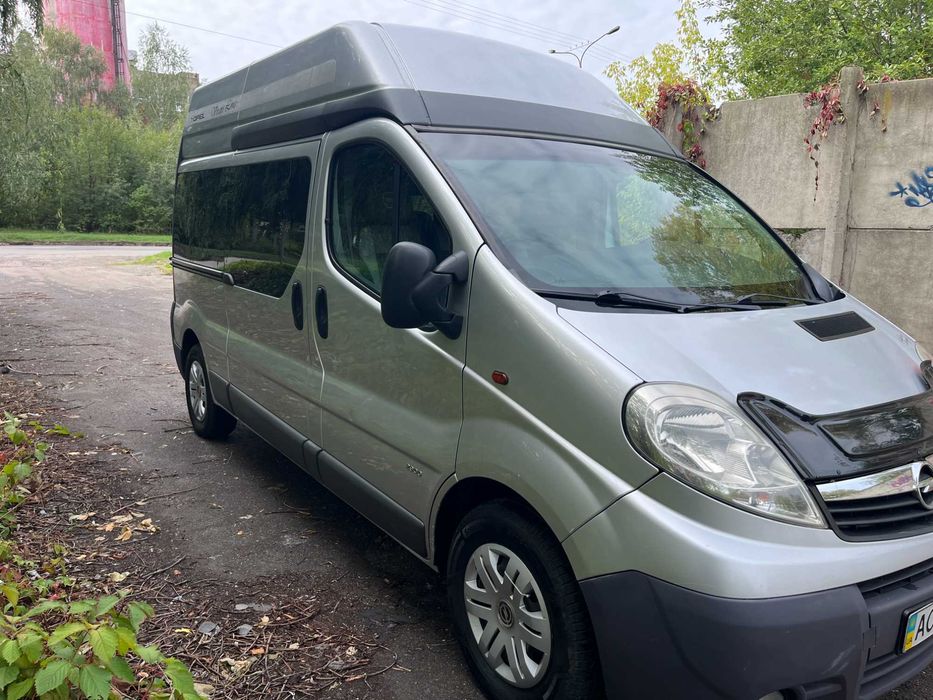 Оpel Vivaro Extra Long  Пасажир 9 місць В рідній фарбі!
