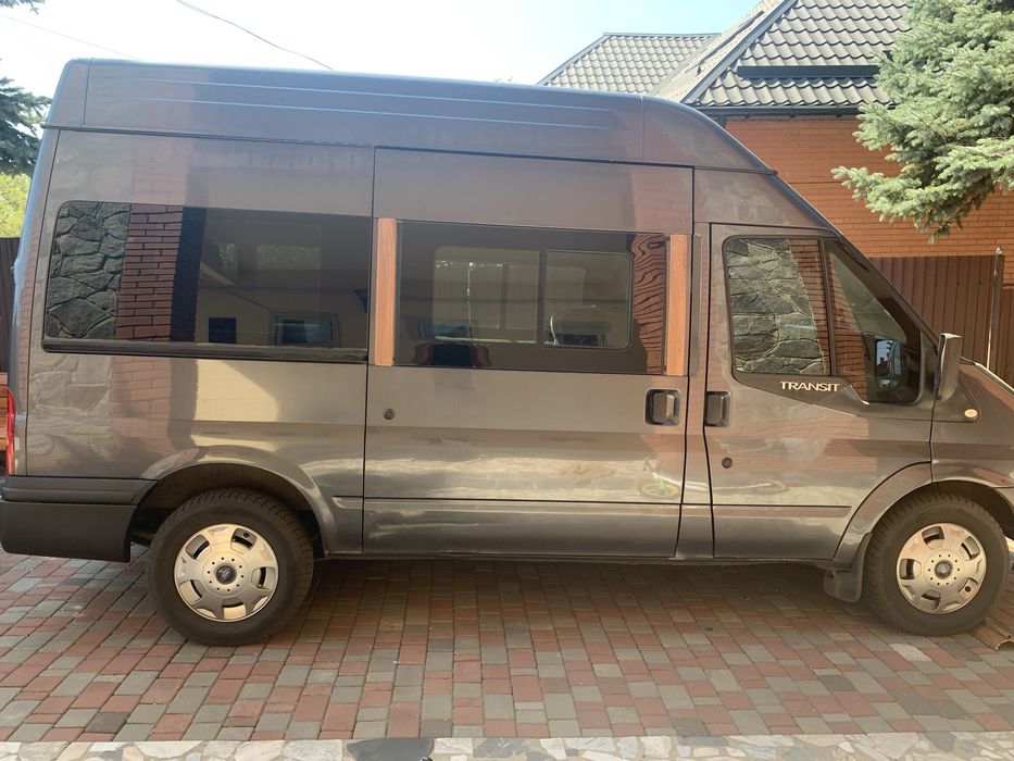 Микроавтобус  Ford Transit