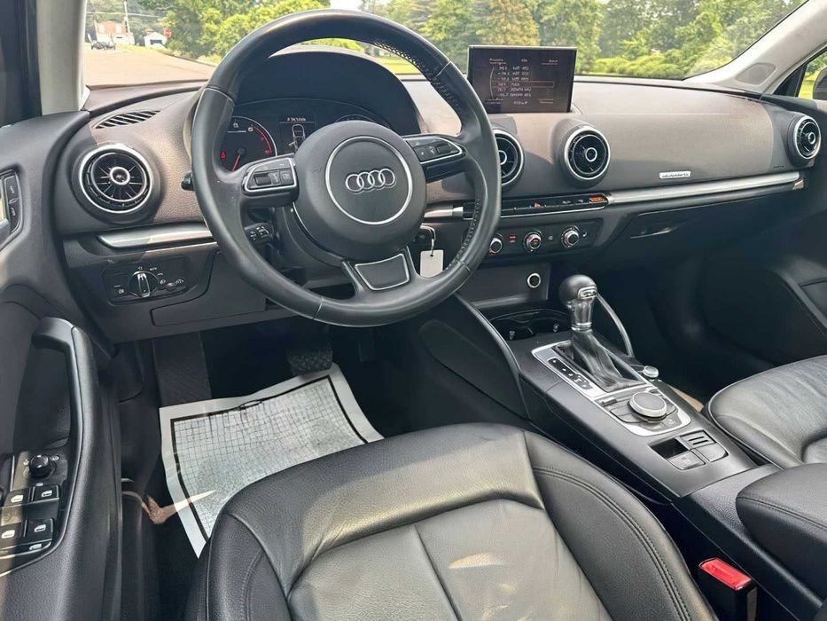 Audi A3 quattro Premium      2015