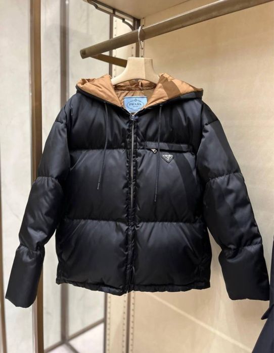 Prada куртка, 40р