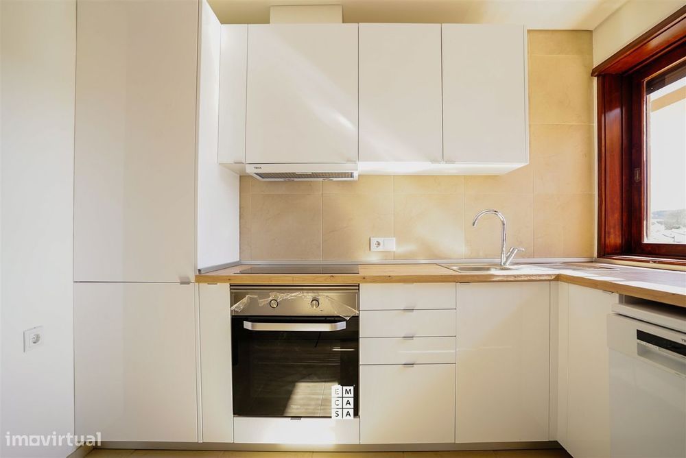 Apartamento T4 Venda em Oliveira de Azeméis, Santiago de Riba-Ul, Ul,