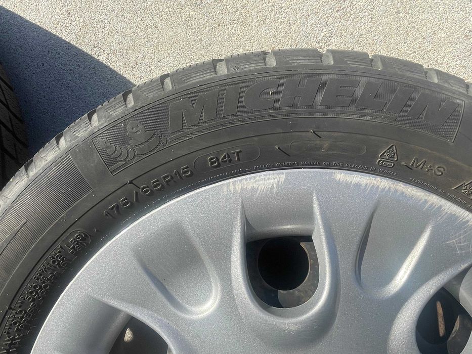 Jantes em ferro Mini One com pneus