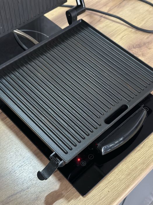 Гриль Tefal GC241D38