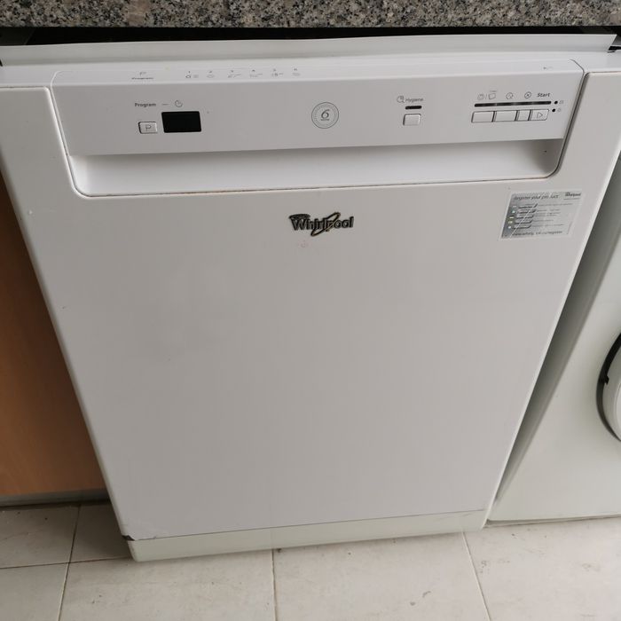 Máquina Lavar loiça whirlpool adp 400 wh