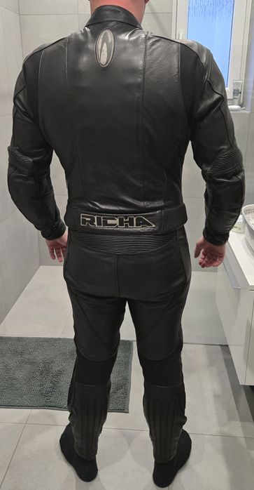 Kombinezon motocyklowy skórzany RICHA
(2-częściowy) Rozmiar 50/D