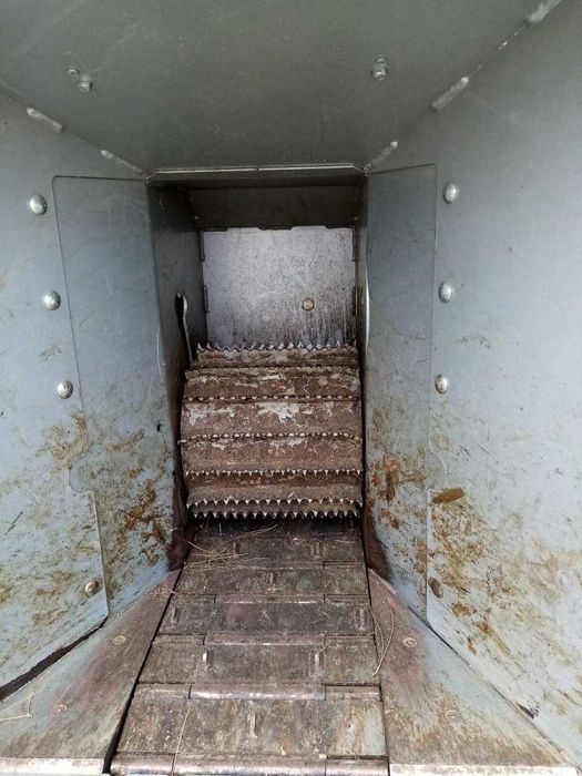 Triturador de madeiras e arbustos