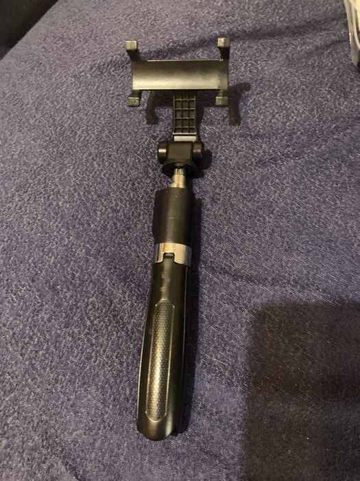 Selfie stick krotki tripod czarny na przycisk