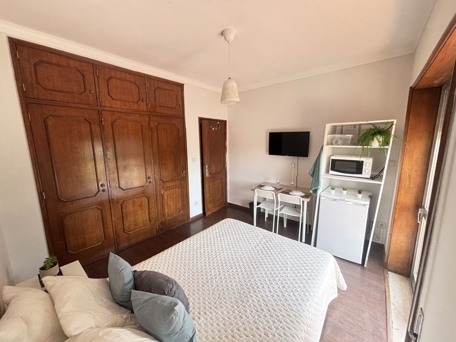 Sao mamede Infesta - Quarto espaçoso com Varanda casal/Solteiro