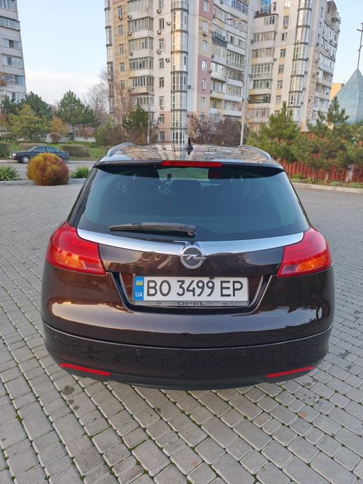 Автомобіль має дизельний двигун 2.0. 
160 к.с. передній привід 
Машина знаходиться в Київ .
Автомобіль не має жодних проблем чи витрат. 
Нещодавно замінені гальмівні колодки та масляний фільтр. Звертайтеся до мене, якщо ви справжній покупець. 
Продаватиметься як із зимовими, так і з літніми шинами. Всі шини нові. 
 Tel.099%740/01-20