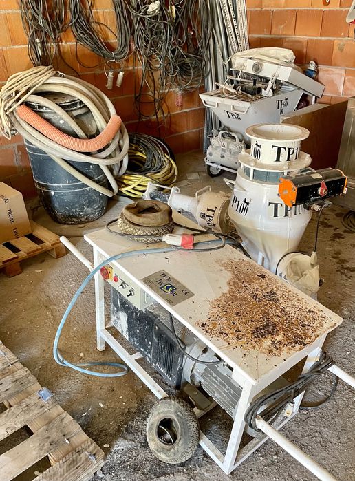 Maquina de guesso e argamasaa à venda