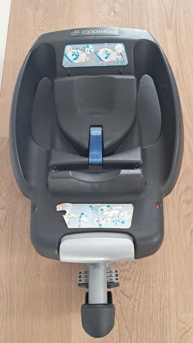 Cadeira auto Maxi-Cosi CabrioFix com  base IsoFix