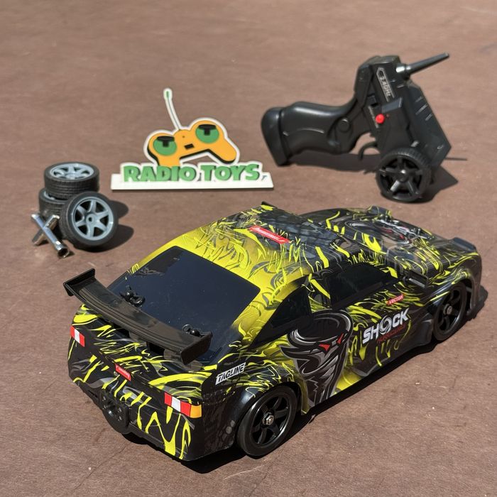 Дрифт машинка з паром на радіоуправлінні Toyota Trueno AE86 SHOCK-Y