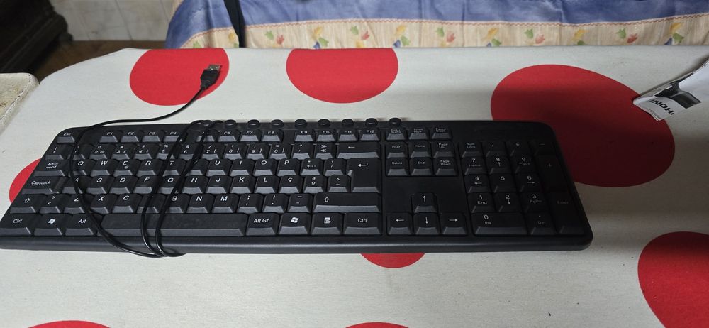 Functional Keyboard and Mouse Bundle437115722337495041
