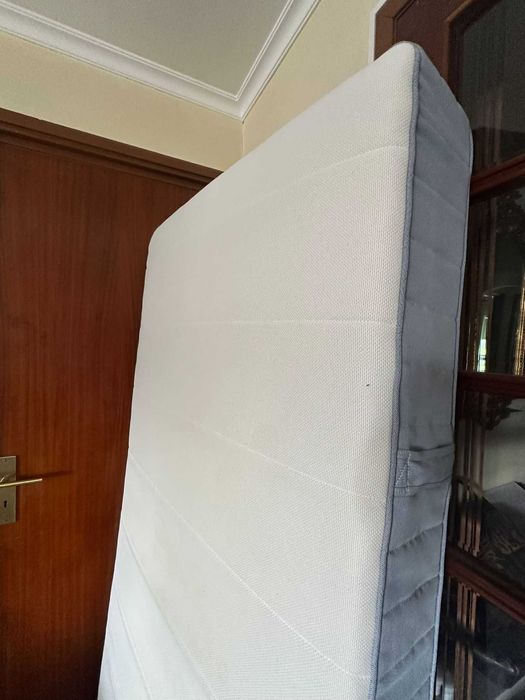 Colchão Vesteroy 90 x 190cm - Novo