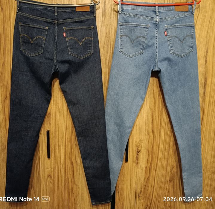 2 pary spodni Levi's 720 Hight Rise Super Skinny W27 - jasne i ciemne