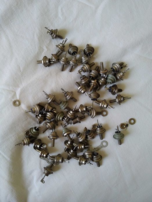 Тиристоры . Тип КУ 202 транзисторы диоды