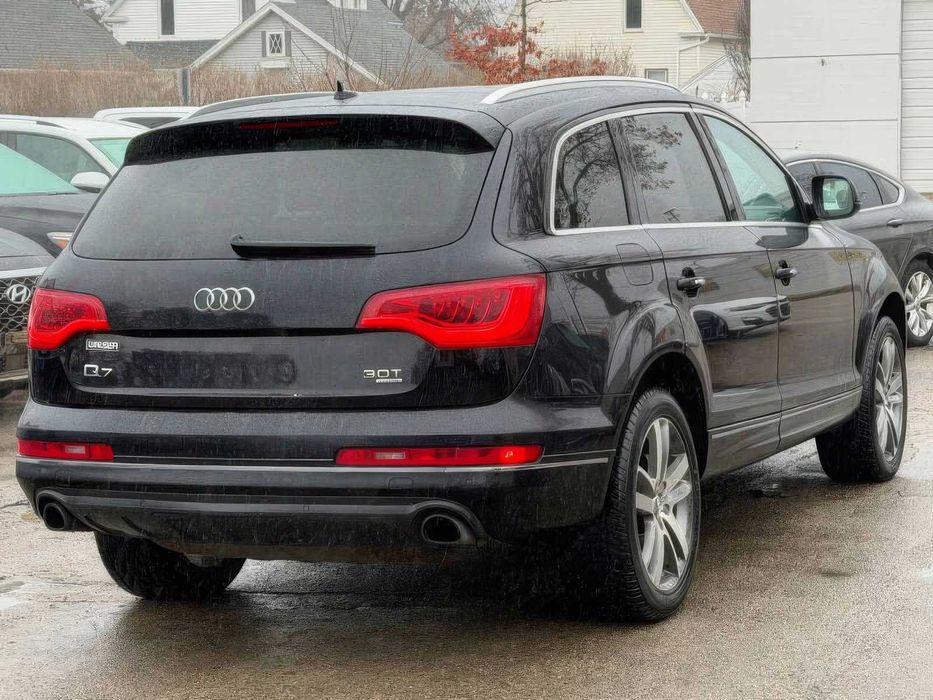 Audi Q7      2014