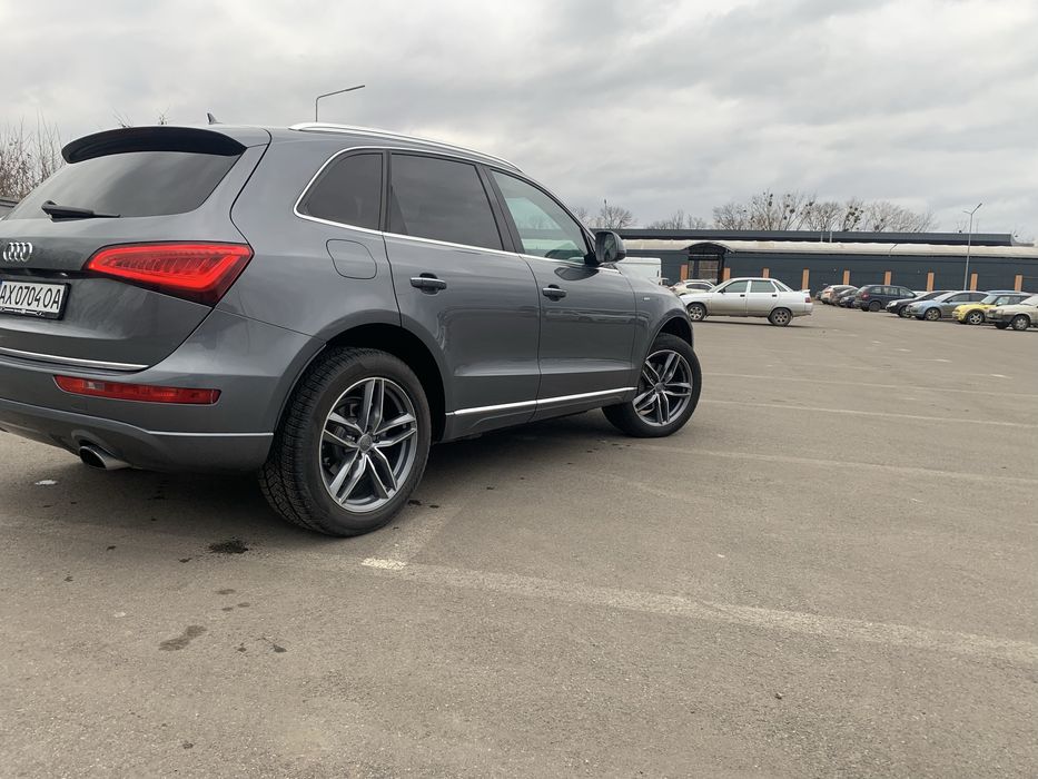 Продам Audi Q5 tfsi в гарному стані