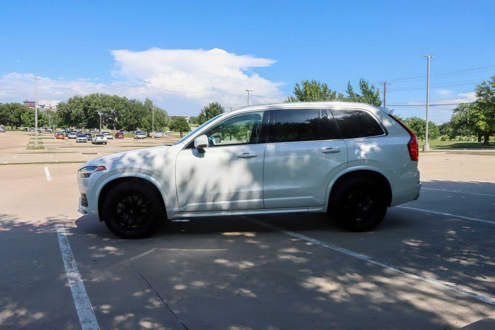 Volvo Xc90      2019