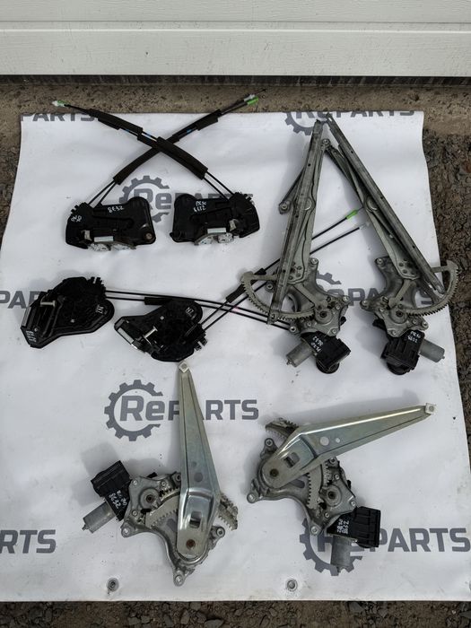 Двері ручка скло замок карта Toyota Camry 70  6700133230