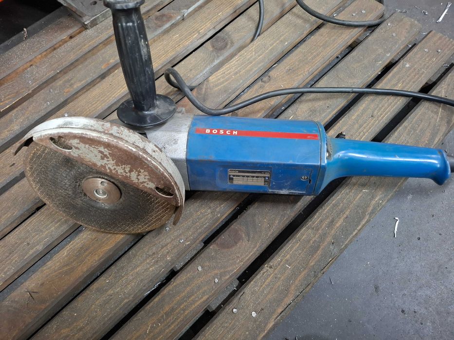 Rebarbadora Bosch