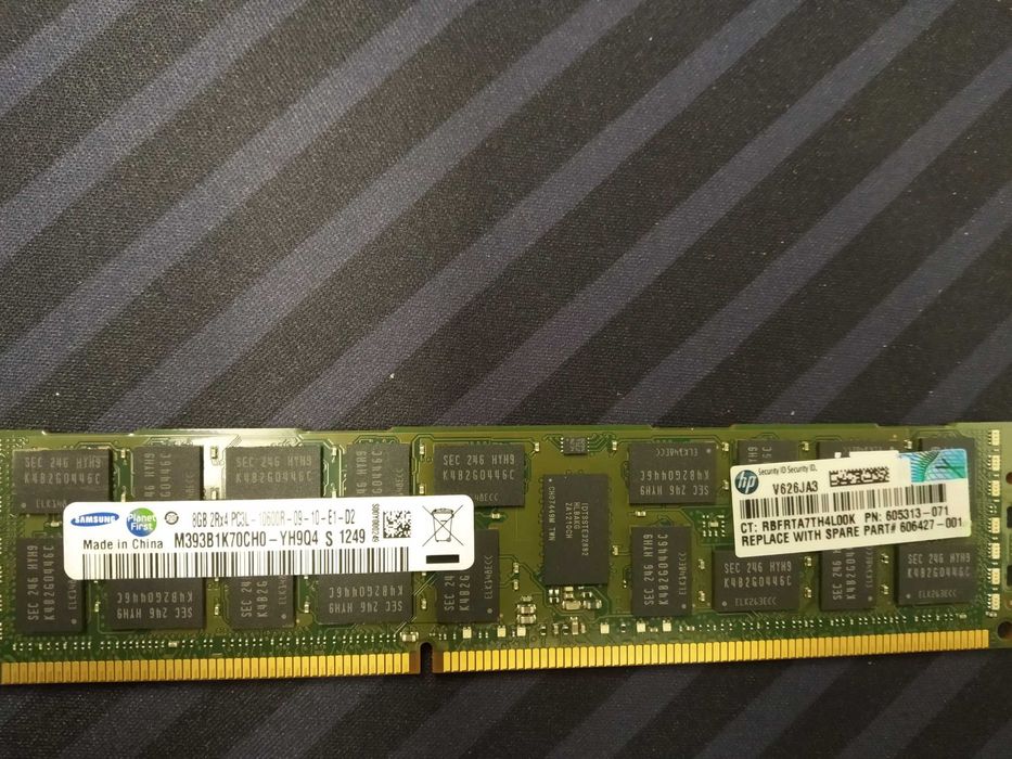 Memória Servidor - Samsung M393B1K70CH0-YH9Q4 8GB 1333MHz ECC PC3L-10600R