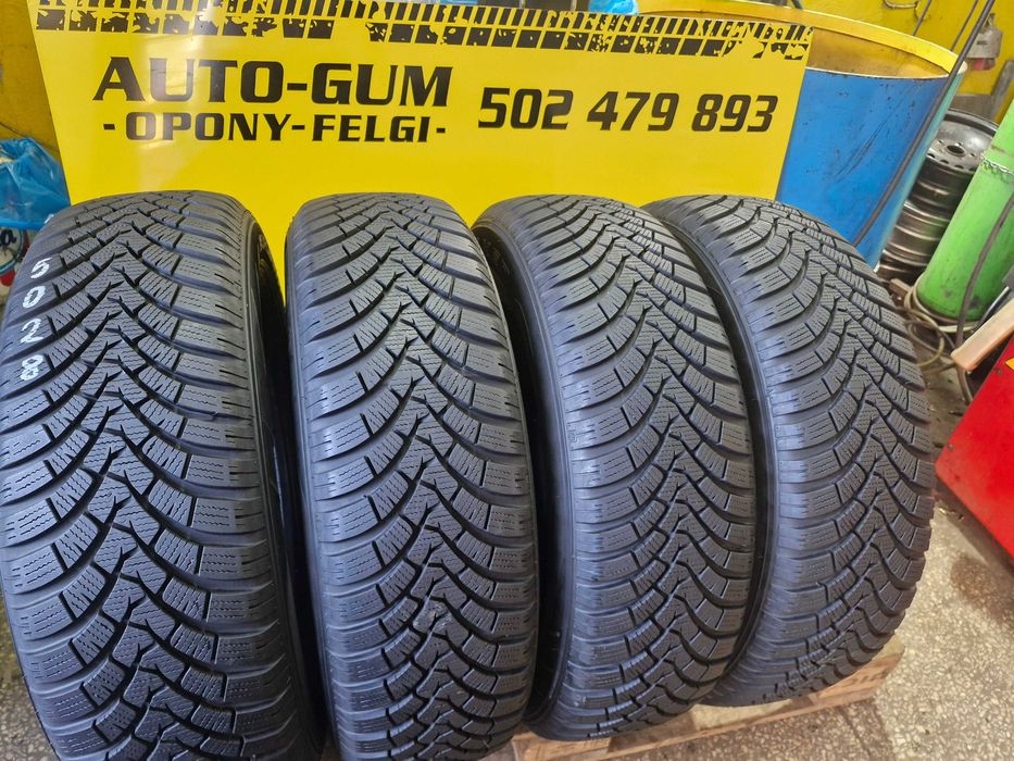 Opony Zimowe 215/65R17 Falken EuroWinter HS01 4sztuki Montaż 7,8mm
