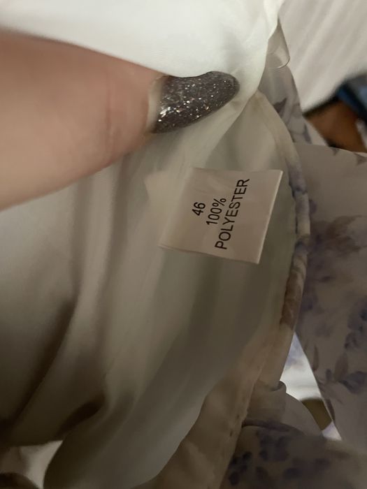 Сукня весільна, випускна